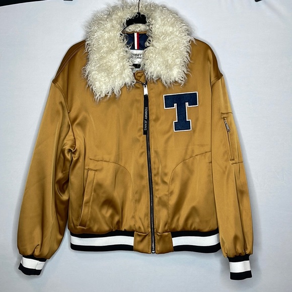 TOMMY HILFIGER VARSITY JACKET - Picture 1 of 5